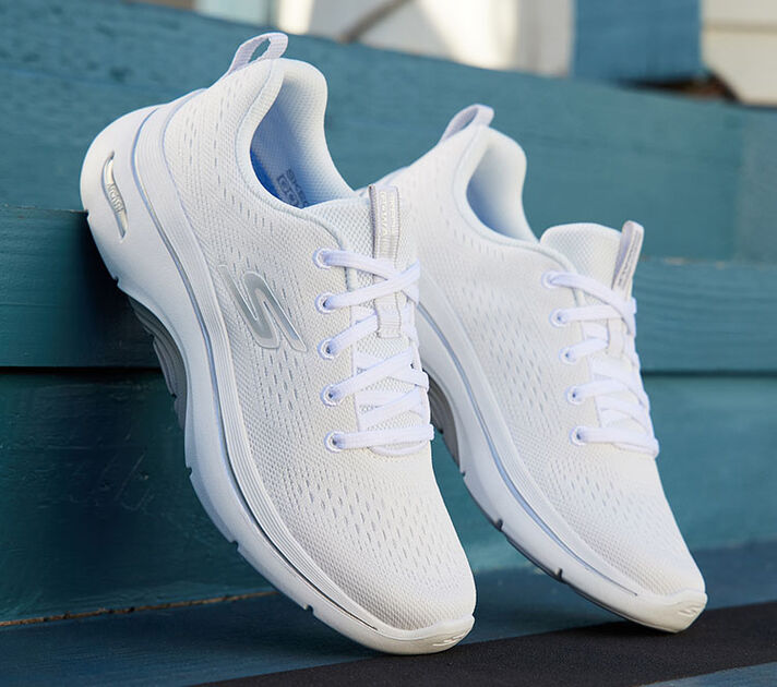 discount skechers womens